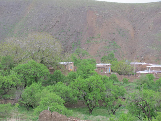 چشم انداز روستاي قارلق.